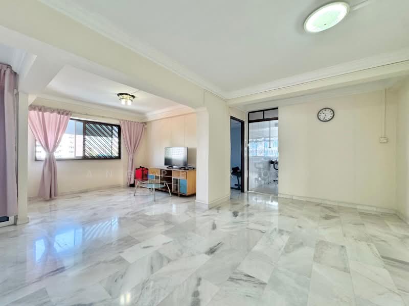 114 Pasir Ris Street 11, 114 Pasir Ris Street 11, 3 Bedrooms, 1,313 sqft, HDB Flat For Sale, by Ang Pei Xiong, 500194602 - Living Room - PropertyGuru.com.sg