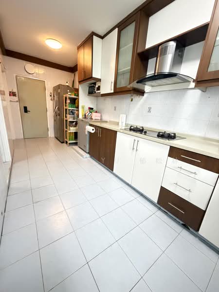 688C Choa Chu Kang Crescent, 688C Choa Chu Kang Crescent, 3 Bedrooms, 969 sqft, HDB Flat For Sale, by Alan Yu 郁松林, 500194607 - Kitchen - PropertyGuru.com.sg