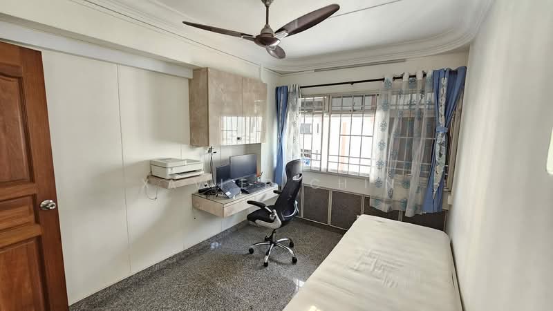 280 Toh Guan Road, 280 Toh Guan Road, 3 Bedrooms, 969 sqft, HDB Flat For Sale, by Xavier Chin, 500194611 - Study - PropertyGuru.com.sg