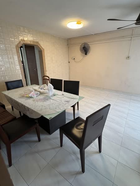 463 Jurong West Street 41, 463 Jurong West Street 41, 3 Bedrooms, 1,001 sqft, HDB Flat For Sale, by Sheila Neo, 500194618 - Dining Room - PropertyGuru.com.sg