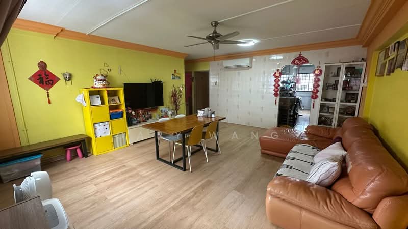 846 Tampines Street 82, 846 Tampines Street 82, 3 Bedrooms, 1,108 sqft, HDB Flat For Sale, by Gary Wang, 500194623 - Living Room - PropertyGuru.com.sg