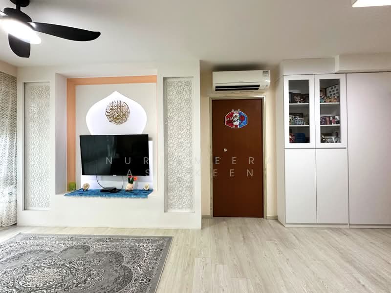 338B Anchorvale Crescent, 338B Anchorvale Crescent, 4 Bedrooms, 1,292 sqft, HDB Flat For Sale, by Nur Ameera Asyikeen, 500194629 - Living Room - PropertyGuru.com.sg