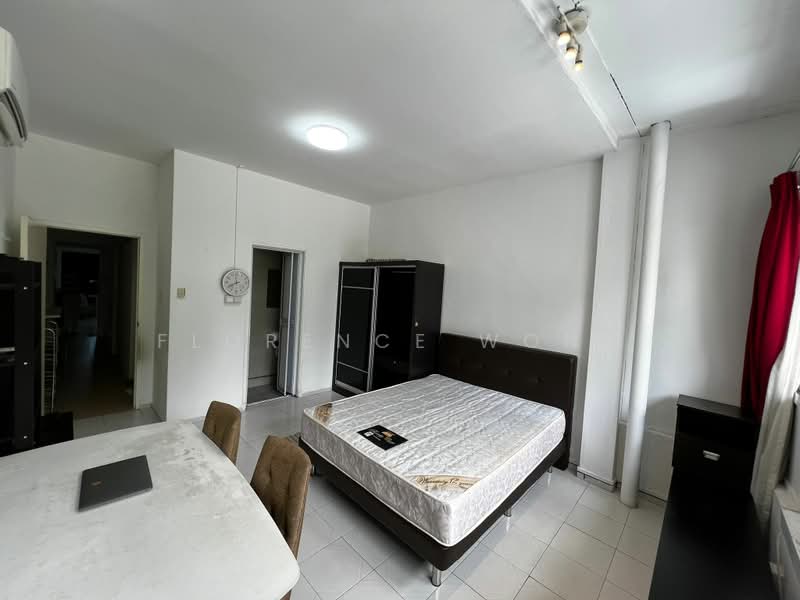 ORCHARD CORNER TERRACE, Hoot Kiam / River valley/ orchard, 5 Bedrooms, 2,400 sqft, Terraced House For Sale, by Florence Wong, 500194640 - Bedroom - PropertyGuru.com.sg