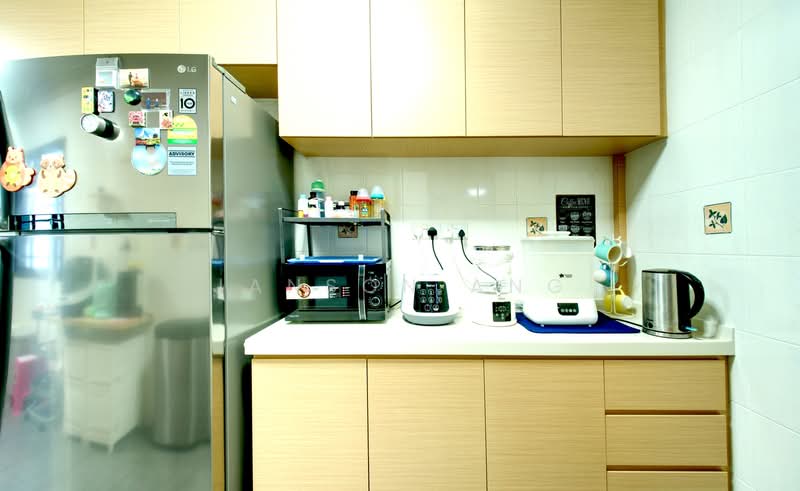 207C Compassvale Lane, 207C Compassvale Lane, 3 Bedrooms, 1,184 sqft, HDB Flat For Sale, by Janson Ang, 500194642 - Kitchen - PropertyGuru.com.sg