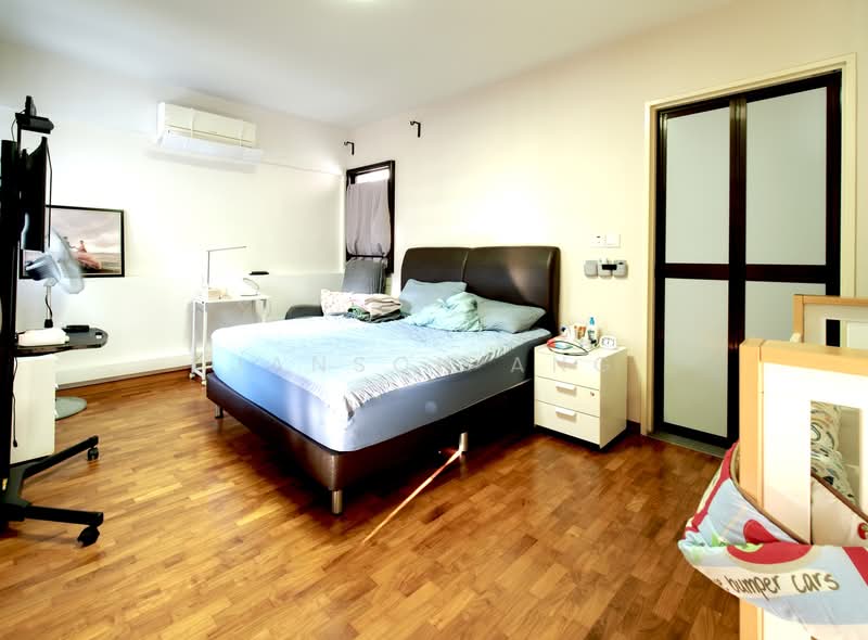 207C Compassvale Lane, 207C Compassvale Lane, 3 Bedrooms, 1,184 sqft, HDB Flat For Sale, by Janson Ang, 500194642 - Master Room - PropertyGuru.com.sg