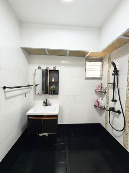 590B Montreal Link, 590B Montreal Link, 3 Bedrooms, 1,001 sqft, HDB Flat For Sale, by Rusydi Yusoff, 500194644 - Bathroom - PropertyGuru.com.sg
