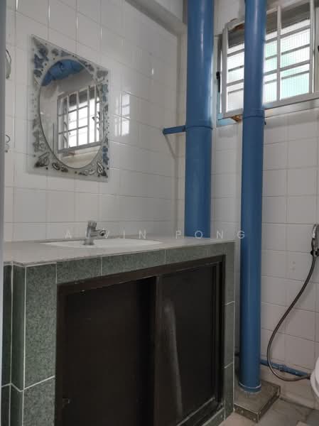 786B Woodlands Drive 60, 786B Woodlands Drive 60, 2 Bedrooms, 1,098 sqft, HDB Flat For Rent, by Alvin Pong, 500194649 - Bathroom - PropertyGuru.com.sg