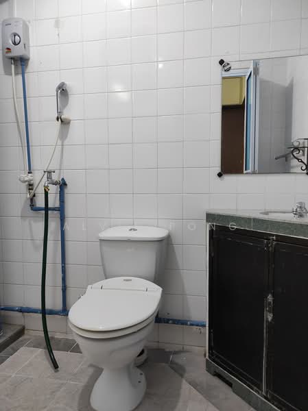 786B Woodlands Drive 60, 786B Woodlands Drive 60, 2 Bedrooms, 1,098 sqft, HDB Flat For Rent, by Alvin Pong, 500194649 - Bathroom - PropertyGuru.com.sg