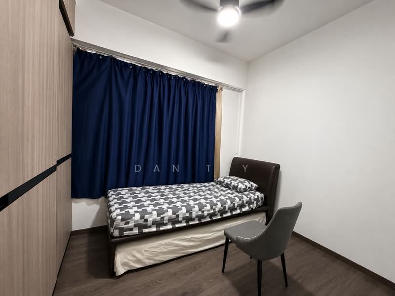 Riverbank at Fernvale, Sengkang West Way/Fernvale, 3 Bedrooms, 990 sqft, Condominium For Sale, by Dan Tay, 500194671 - Bedroom - PropertyGuru.com.sg