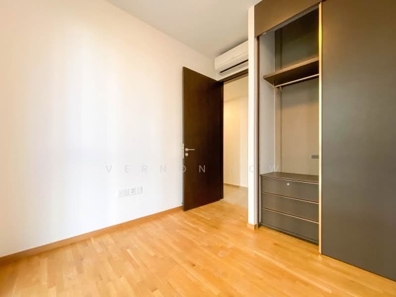 Park Colonial, 4 Woodleigh Lane, 3 Bedrooms, 980 sqft, Condominium For Sale, by Vernon Low, 500194672 - PropertyGuru.com.sg