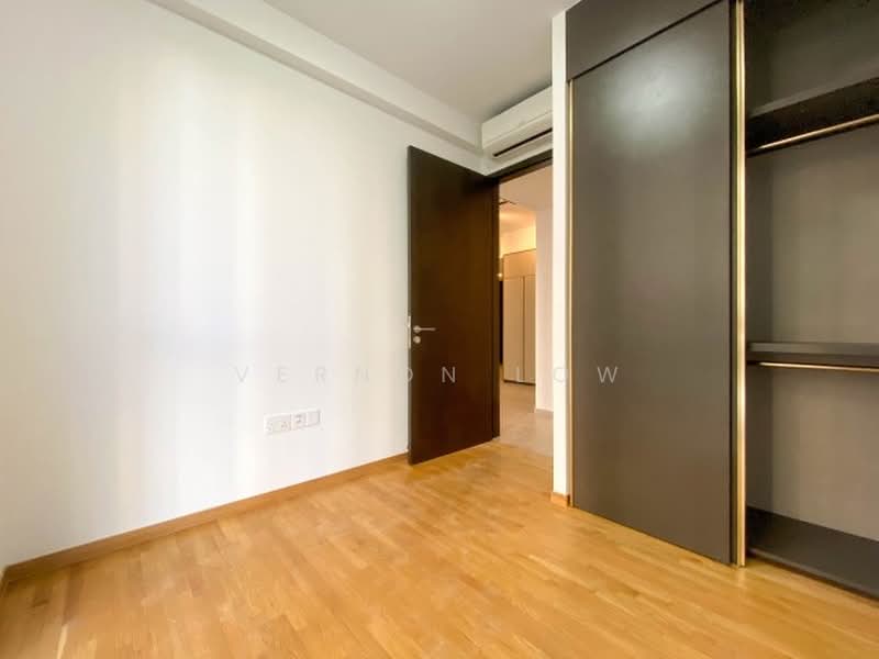 Park Colonial, 4 Woodleigh Lane, 3 Bedrooms, 980 sqft, Condominium For Sale, by Vernon Low, 500194672 - PropertyGuru.com.sg