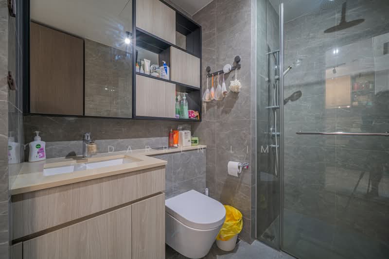 Kent Ridge Hill Residences, 50A South Buona Vista Road, 2 Bedrooms, 646 sqft, Condominium For Sale, by Darren Lim, 500194676 - Bathroom - PropertyGuru.com.sg
