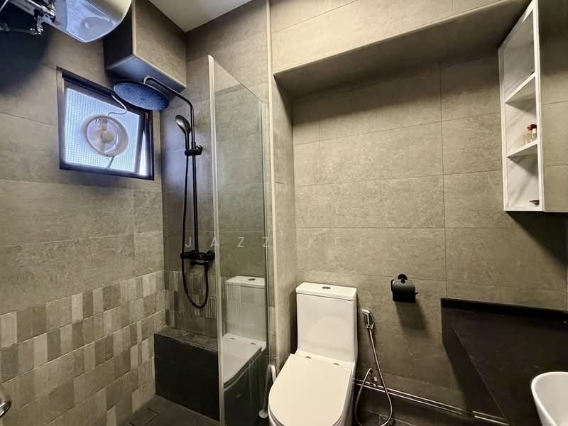 22 Jalan Membina, 22 Jalan Membina, 2 Bedrooms, 1,184 sqft, HDB Flat For Sale, by Jazz Kee, 500194680 - Bathroom - PropertyGuru.com.sg