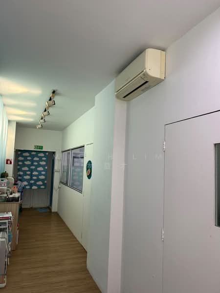 742 Bedok Reservoir Rd Shop S470742 For Rent, 742 Bedok Reservoir Road, 300 sqft, Shop / Shophouse For Rent, by Micah Lim 林益才, 500194681 - CommercialGuru.com.sg