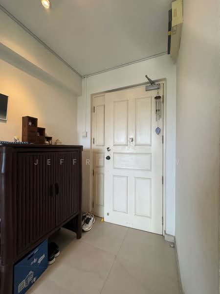 1 Pine Close, 1 Pine Close, 3 Bedrooms, 1,185 sqft, HDB Flat For Sale, by Jeffrey Liew, 500194685 - Entrance - PropertyGuru.com.sg