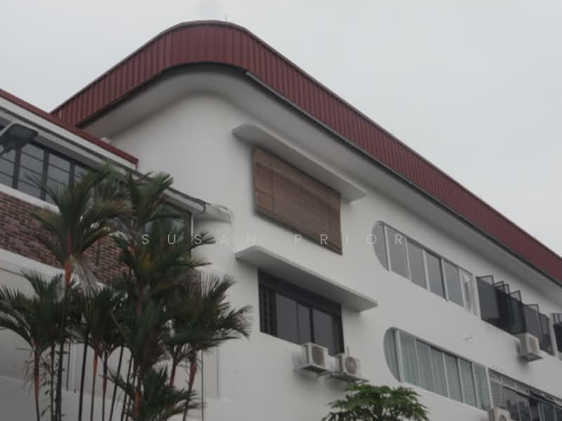 Tiong Bahru 1300 sq ft, Tiong Bahru Road, 2 Bedrooms, 1,300 sqft, Conservation House For Sale, by Susan Prior, 500194698 - PropertyGuru.com.sg