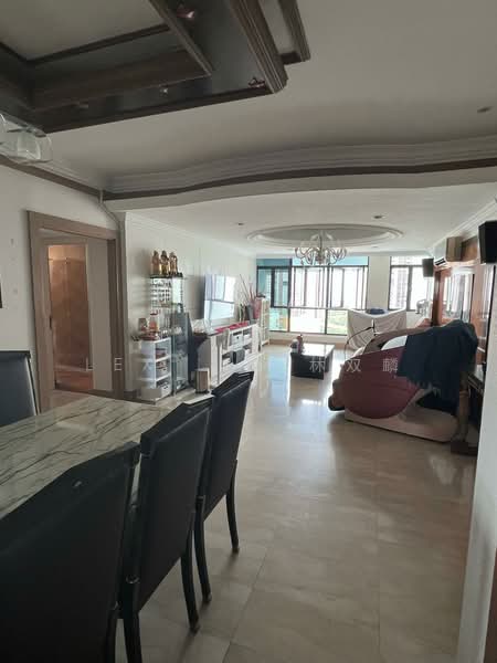 Fernwood Towers, 22 Fernwood Terrace, 4 Bedrooms, 2,497 sqft, Condominium For Sale, by Lex Lim 林双麟, 500194709 - Living Room - PropertyGuru.com.sg
