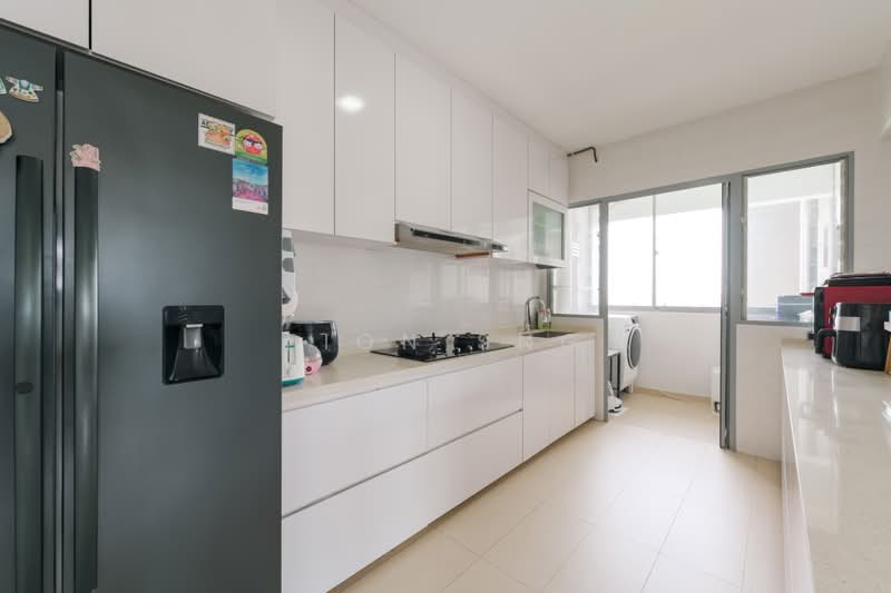 377B Hougang Street 32, 377B Hougang Street 32, 3 Bedrooms, 1,229 sqft, HDB Flat For Sale, by Fion Sng, 500194717 - Kitchen - PropertyGuru.com.sg