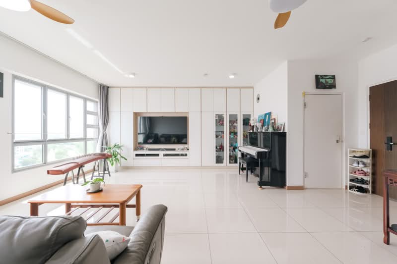 377B Hougang Street 32, 377B Hougang Street 32, 3 Bedrooms, 1,229 sqft, HDB Flat For Sale, by Fion Sng, 500194717 - PropertyGuru.com.sg