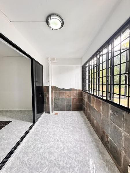 605 Bedok Reservoir Road, 605 Bedok Reservoir Road, Bedok / Upper East Coast, 3 Bedrooms, 1,302 sqft, HDB Flat For Sale, by Zen Teo, 500194724 - Balcony - PropertyGuru.com.sg