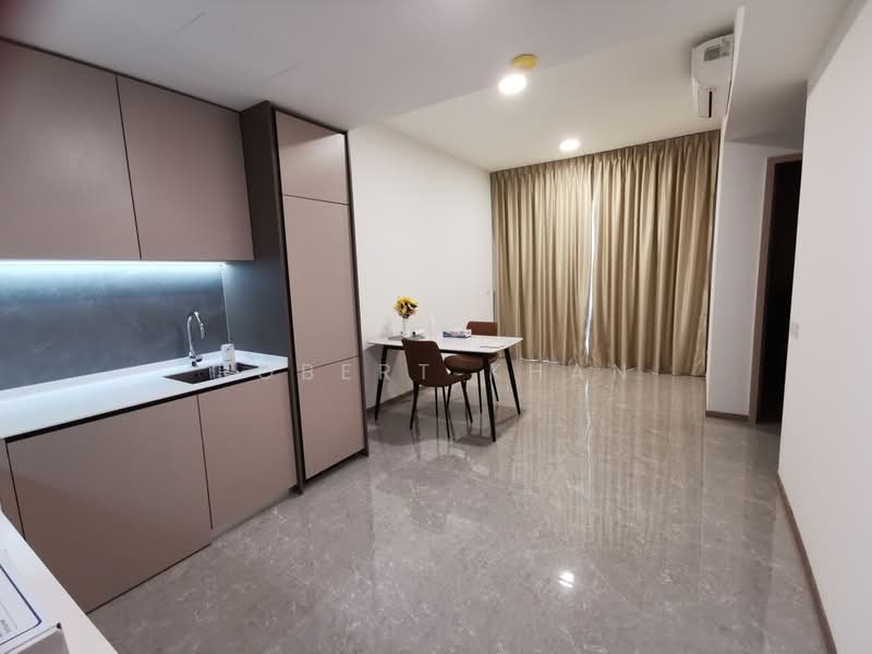 Sengkang Grand Residences, 74 Compassvale Bow, 2 Bedrooms, 764 sqft, Condominium For Rent, by Robert Khan, 500194725 - Kitchen - PropertyGuru.com.sg
