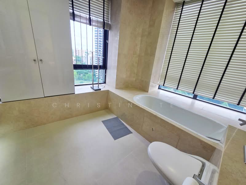 d'Leedon (Former Farrer Court), 15 Leedon Heights, 4 Bedrooms, 2,024 sqft, Condominium For Rent, by Christine Teo, 500194738 - Bathroom - PropertyGuru.com.sg