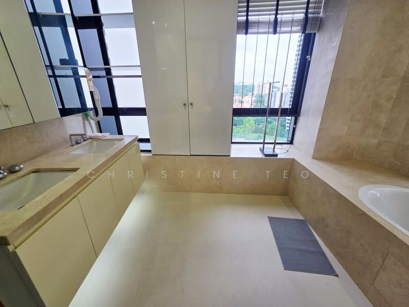 d'Leedon (Former Farrer Court), 15 Leedon Heights, 4 Bedrooms, 2,024 sqft, Condominium For Rent, by Christine Teo, 500194738 - Bathroom - PropertyGuru.com.sg