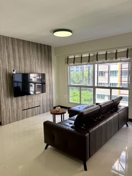 286A Compassvale Crescent, 286A Compassvale Crescent, 3 Bedrooms, 1,216 sqft, HDB Flat For Sale, by Theresa Lee, 500194751 - Living Room - PropertyGuru.com.sg