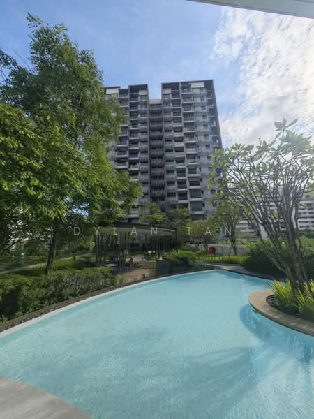 Trilive, 111 Tampines Road, 2 Bedrooms, 646 sqft, Condominium For Sale, by Dylan Tan, 500194759 - Pool - PropertyGuru.com.sg