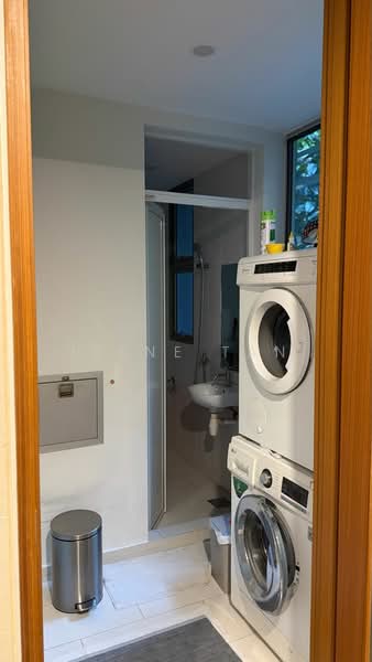The Seafront on Meyer, 55 Meyer Road, 2 Bedrooms, 1,066 sqft, Condominium For Sale, by Irene Tan, 500194777 - Bathroom - PropertyGuru.com.sg