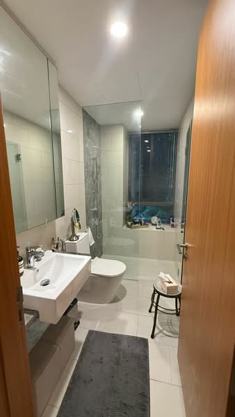 The Seafront on Meyer, 55 Meyer Road, 2 Bedrooms, 1,066 sqft, Condominium For Sale, by Irene Tan, 500194777 - Bathroom - PropertyGuru.com.sg