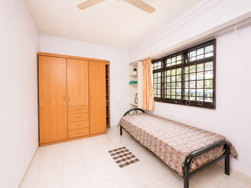 323 Sembawang Close, 323 Sembawang Close, 3 Bedrooms, 1,292 sqft, HDB Flat For Sale, by Varien Thang Toon Lim, 500194789 - Bedroom - PropertyGuru.com.sg