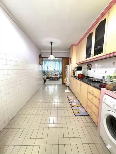 142 Bishan Street 12, 142 Bishan Street 12, 3 Bedrooms, 904 sqft, HDB Flat For Sale, by Cheryl Phua, 500194792 - Kitchen - PropertyGuru.com.sg