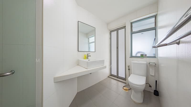 Queensway Tower, 1 Queensway, Room Rental, 100 sqft, Apartment For Rent, by Melody Azyliae Chiam, 500194799 - Bathroom - PropertyGuru.com.sg