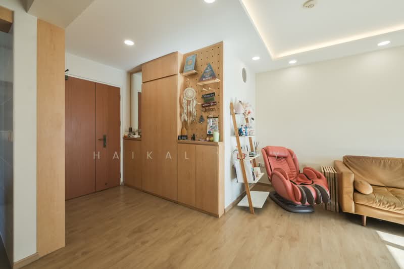 183C Woodlands Street 13, 183C Woodlands Street 13, 3 Bedrooms, 1,001 sqft, HDB Flat For Sale, by Haikal Yahya, 500194809 - Living Room - PropertyGuru.com.sg
