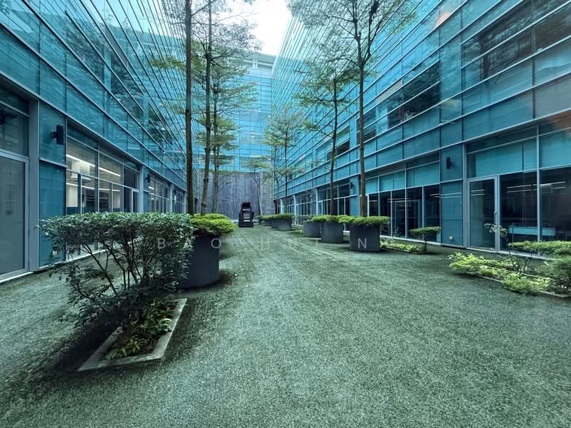 Golden Agri Plaza, 108 Pasir Panjang Road, 1,438 sqft, Light Industrial (B1) For Rent, by Bao Hui Ng, 500194811 - Exterior - CommercialGuru.com.sg