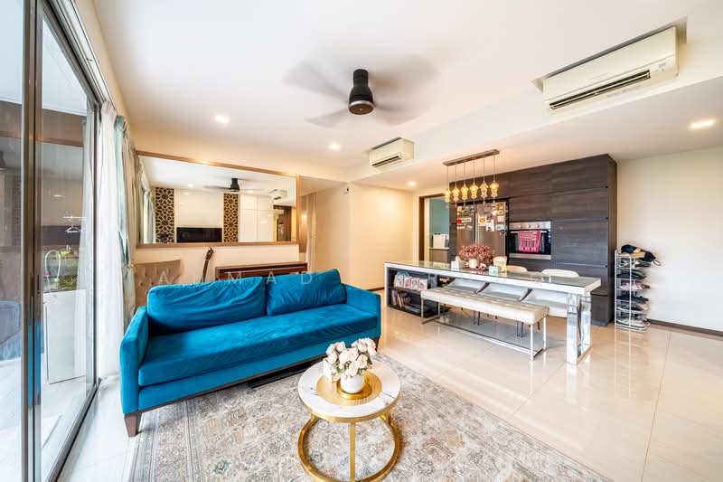 Bellewoods, 100 Woodlands Avenue 5, 4 Bedrooms, 1,249 sqft, Executive Condominium For Sale, by Ahmad Faruuq, 500194812 - Living Room - PropertyGuru.com.sg