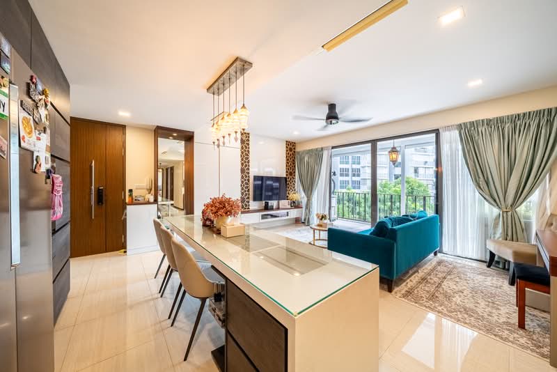 Bellewoods, 100 Woodlands Avenue 5, 4 Bedrooms, 1,249 sqft, Executive Condominium For Sale, by Ahmad Faruuq, 500194812 - Living Room - PropertyGuru.com.sg