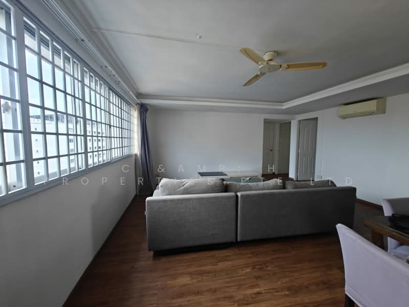 149 Bedok Reservoir Road, 149 Bedok Reservoir Road, 3 Bedrooms, 1,120 sqft, HDB Flat For Rent, by REGINA HONG SHU YING, 500194820 - Living Room - PropertyGuru.com.sg