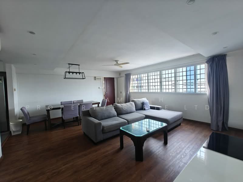 149 Bedok Reservoir Road, 149 Bedok Reservoir Road, 3 Bedrooms, 1,120 sqft, HDB Flat For Rent, by REGINA HONG SHU YING, 500194820 - Living Room - PropertyGuru.com.sg
