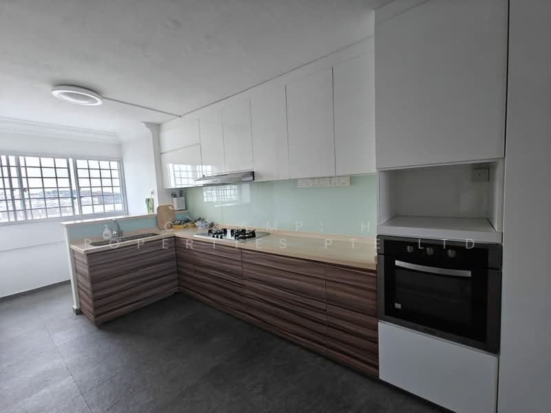 149 Bedok Reservoir Road, 149 Bedok Reservoir Road, 3 Bedrooms, 1,120 sqft, HDB Flat For Rent, by REGINA HONG SHU YING, 500194820 - Kitchen - PropertyGuru.com.sg