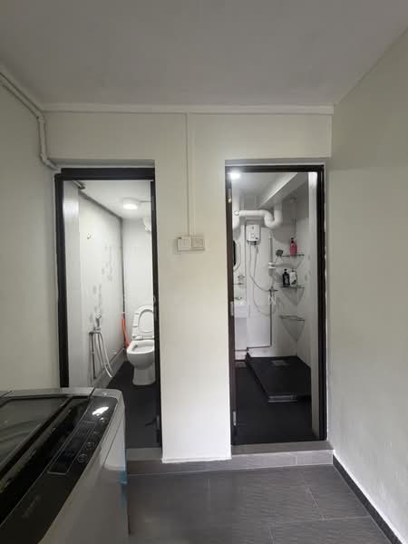 5 Marsiling Drive, 5 Marsiling Drive, 3 Bedrooms, 969 sqft, HDB Flat For Sale, by Roy Tan, 500194823 - Bathroom - PropertyGuru.com.sg