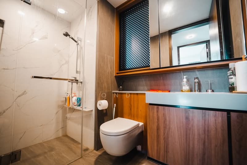 AMO Residence, 21 Ang Mo Kio Rise, 3 Bedrooms, 1,044 sqft, Condominium For Sale, by Edmond Tan, 500194826 - Bathroom - PropertyGuru.com.sg