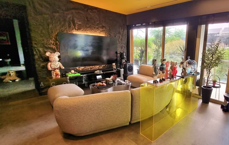 Flamingo Valley, 460 Siglap Road, 5 Bedrooms, 2,960 sqft, Condominium For Sale, by Jacqueline Chong, 500194845 - Living Room - PropertyGuru.com.sg