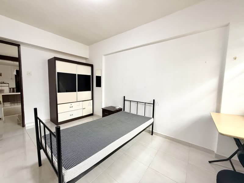 290B Compassvale Crescent, 290B Compassvale Crescent, Hougang / Punggol / Sengkang, Room Rental, 150 sqft, HDB Flat For Rent, by Jay Chua, 500194851 - Bedroom - PropertyGuru.com.sg
