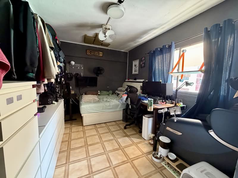 427 Jurong West Avenue 1, 427 Jurong West Avenue 1, 3 Bedrooms, 1,453 sqft, HDB Flat For Sale, by Sulaiman Saad, 500194854 - Bedroom - PropertyGuru.com.sg