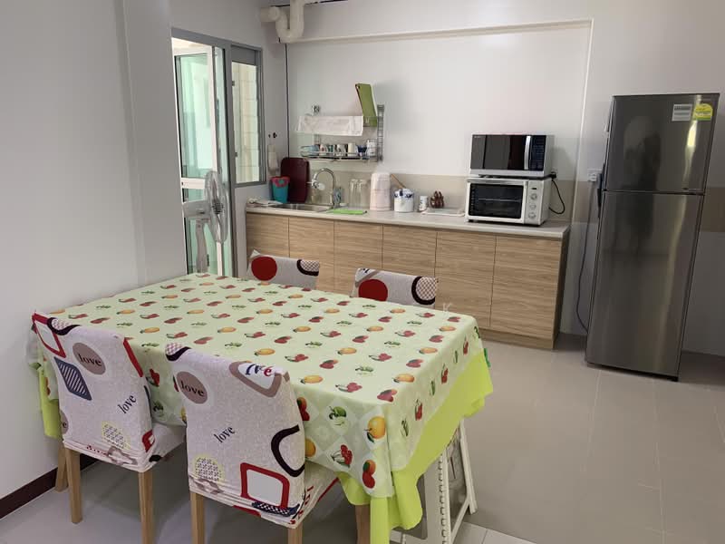 676C Yishun Ring Road, 676C Yishun Ring Road, 3 Bedrooms, 1,001 sqft, HDB Flat For Sale, by Eva Sek, 500194863 - Kitchen - PropertyGuru.com.sg