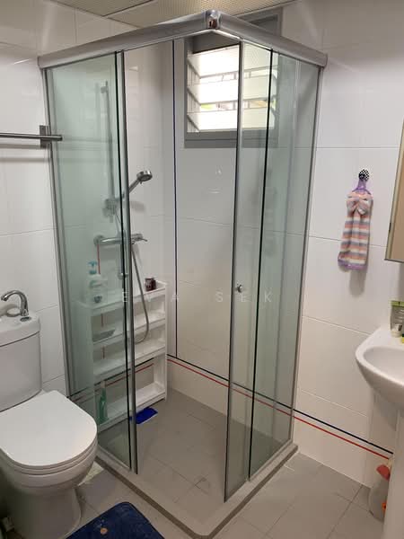 676C Yishun Ring Road, 676C Yishun Ring Road, 3 Bedrooms, 1,001 sqft, HDB Flat For Sale, by Eva Sek, 500194863 - Bathroom - PropertyGuru.com.sg