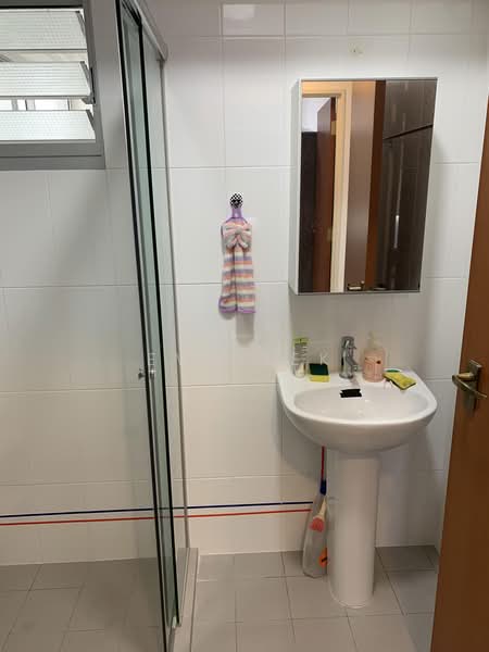 676C Yishun Ring Road, 676C Yishun Ring Road, 3 Bedrooms, 1,001 sqft, HDB Flat For Sale, by Eva Sek, 500194863 - Bathroom - PropertyGuru.com.sg