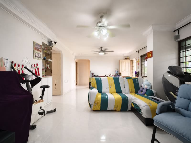 525 Jelapang Road, 525 Jelapang Road, 3 Bedrooms, 1,109 sqft, HDB Flat For Sale, by Khoo Maggie, 500194864 - Living Room - PropertyGuru.com.sg